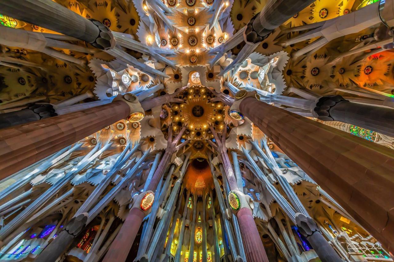 Muntanya - Apartments In Sagrada Familia Barcelona Exterior foto